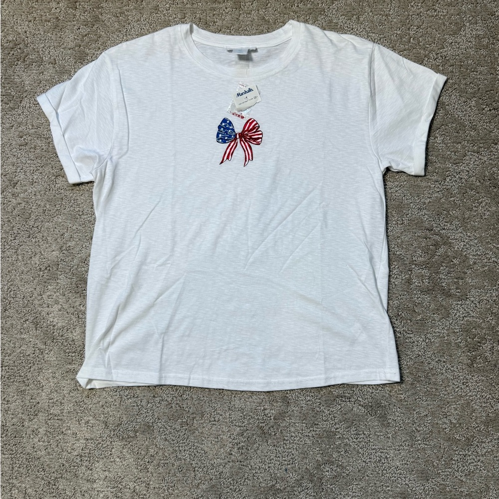 NWT Cynthia Rowley White Tee with Red & Blue Embroidered Bow